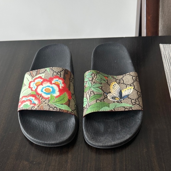 Gucci Shoes - Gucci Floral and Butterfly Sandals - Black and Brown
